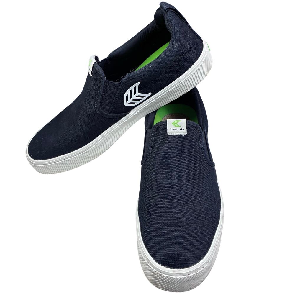 Cariuma Skateboarding Slip-On Black Canvas Skate Shoes Mens 12/ Women 13.5